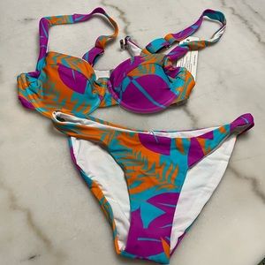 NWT - bold print swimsuit - M